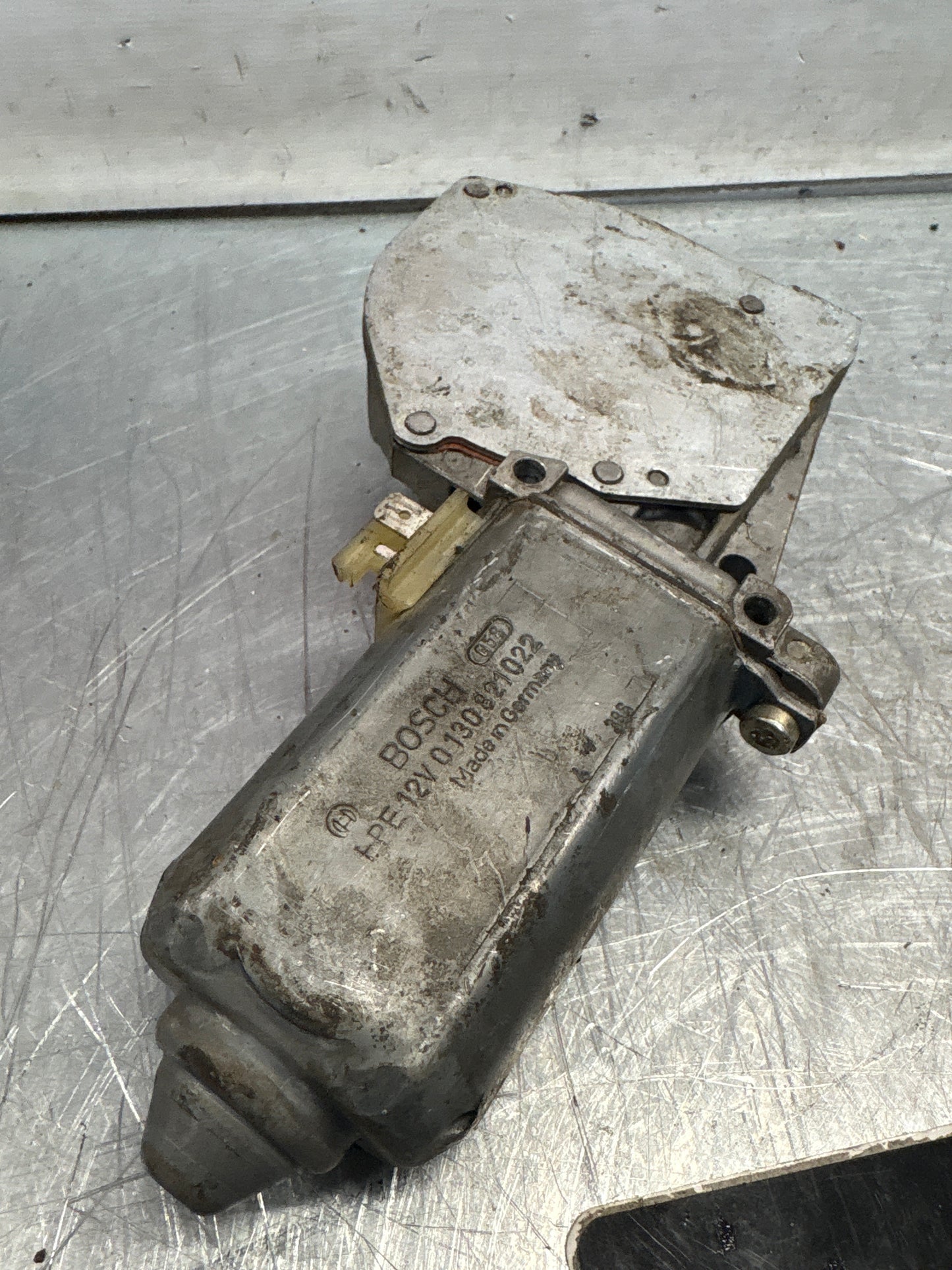 Porsche 924 944 928 window regulator motor, right, used 0130821022