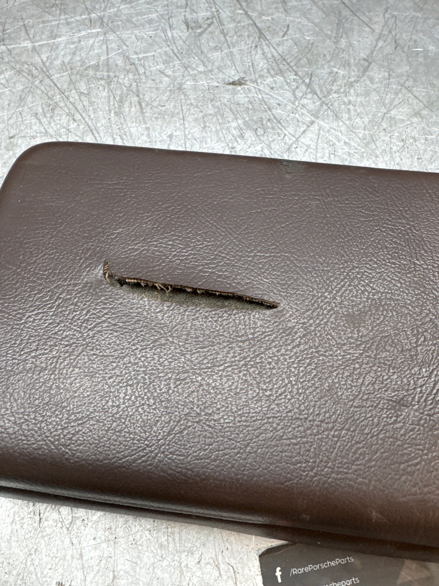 Porsche 944 924 centre console arm rest cassette brown. 478857059 spares or repair RHD