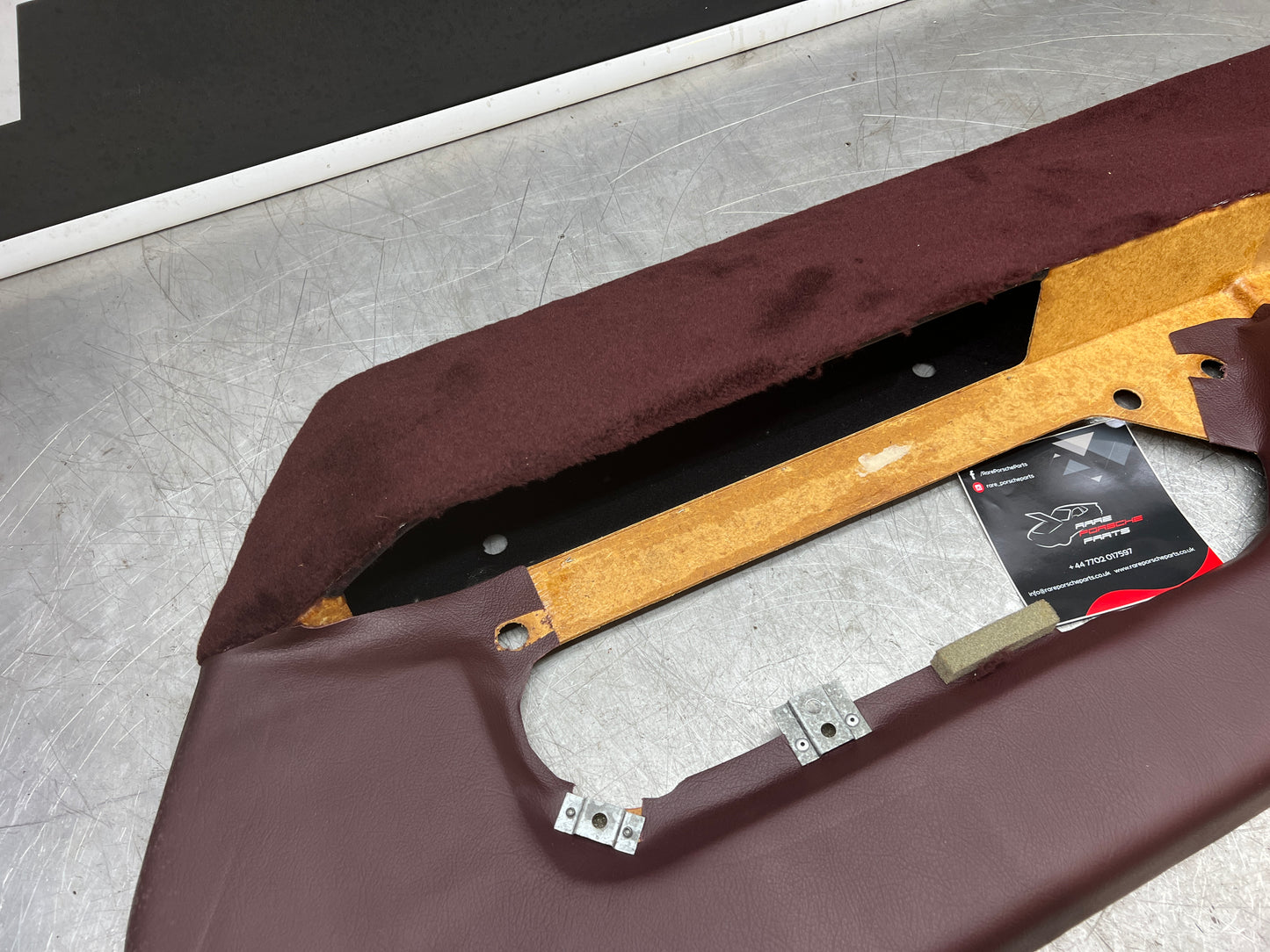 Porsche 928 Right side door card, burgundy, 92855522600 NOS