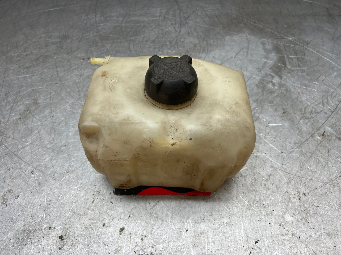 Porsche 924 Turbo Expansion tank, reservoir 93110626502 used