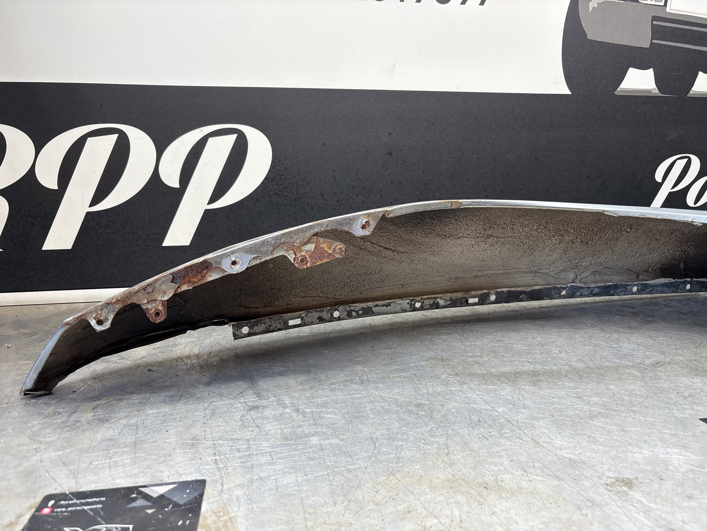 Porsche 944 early left front wing, please see photos, used