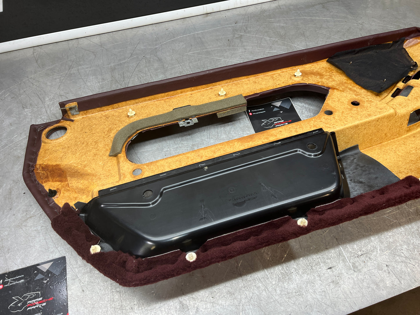 Porsche 928 Right side door card, burgundy, 92855522600 NOS