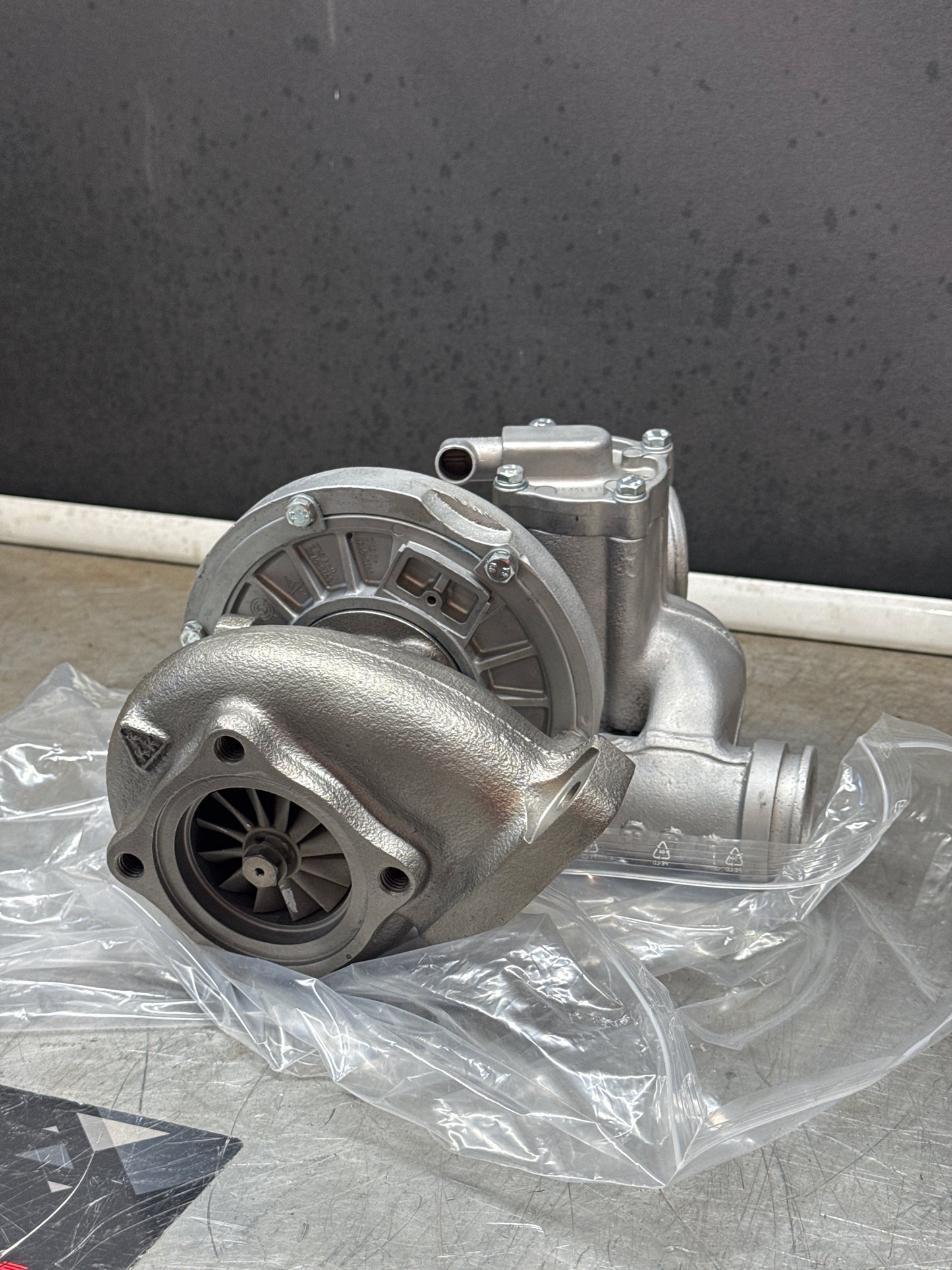 Porsche 924 Turbo, 170 PS 53269707007, Refurbished