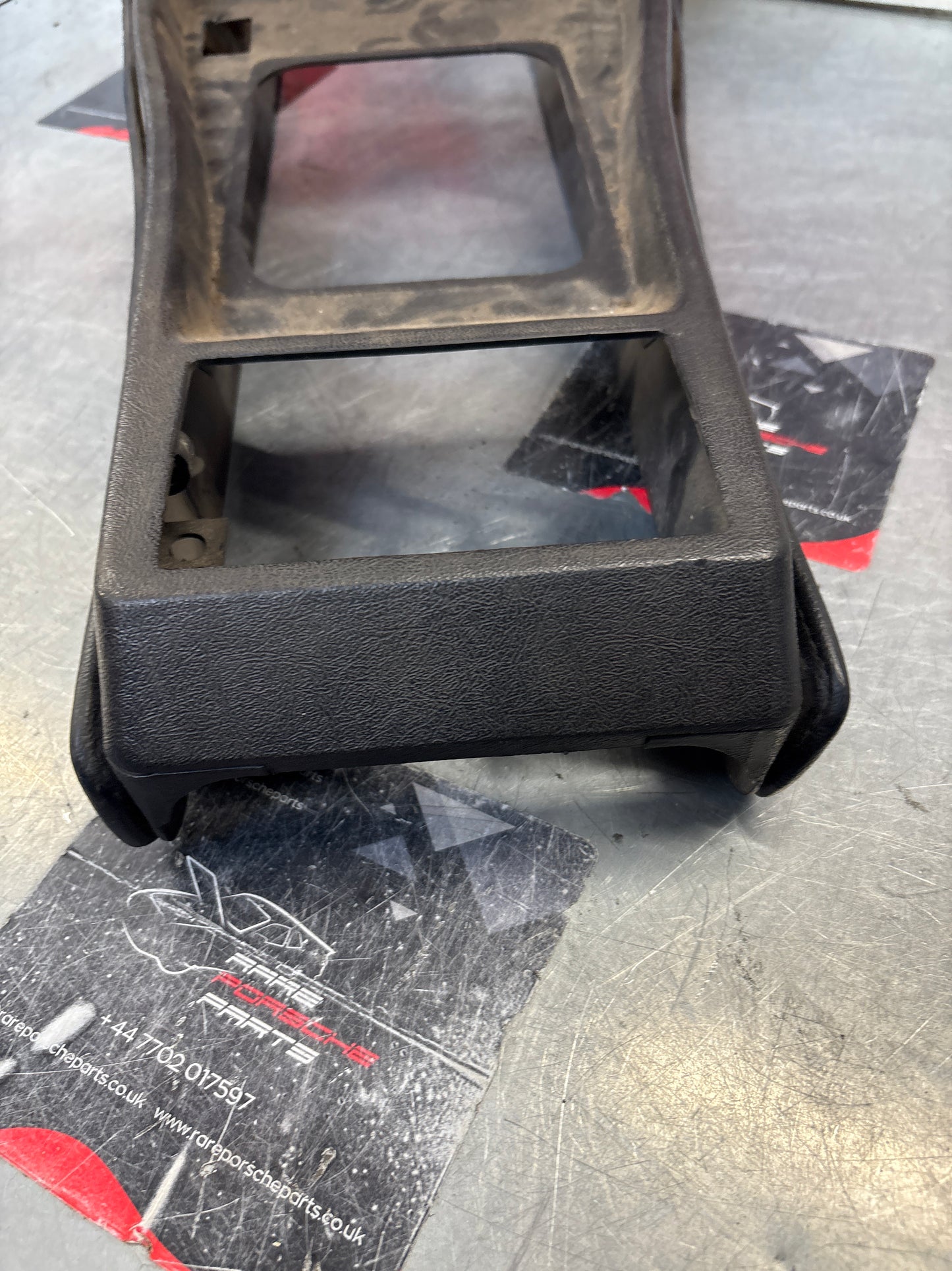 Porsche 924 944 centre console black with black carpet one switch hole 477857969 / 477857951 used