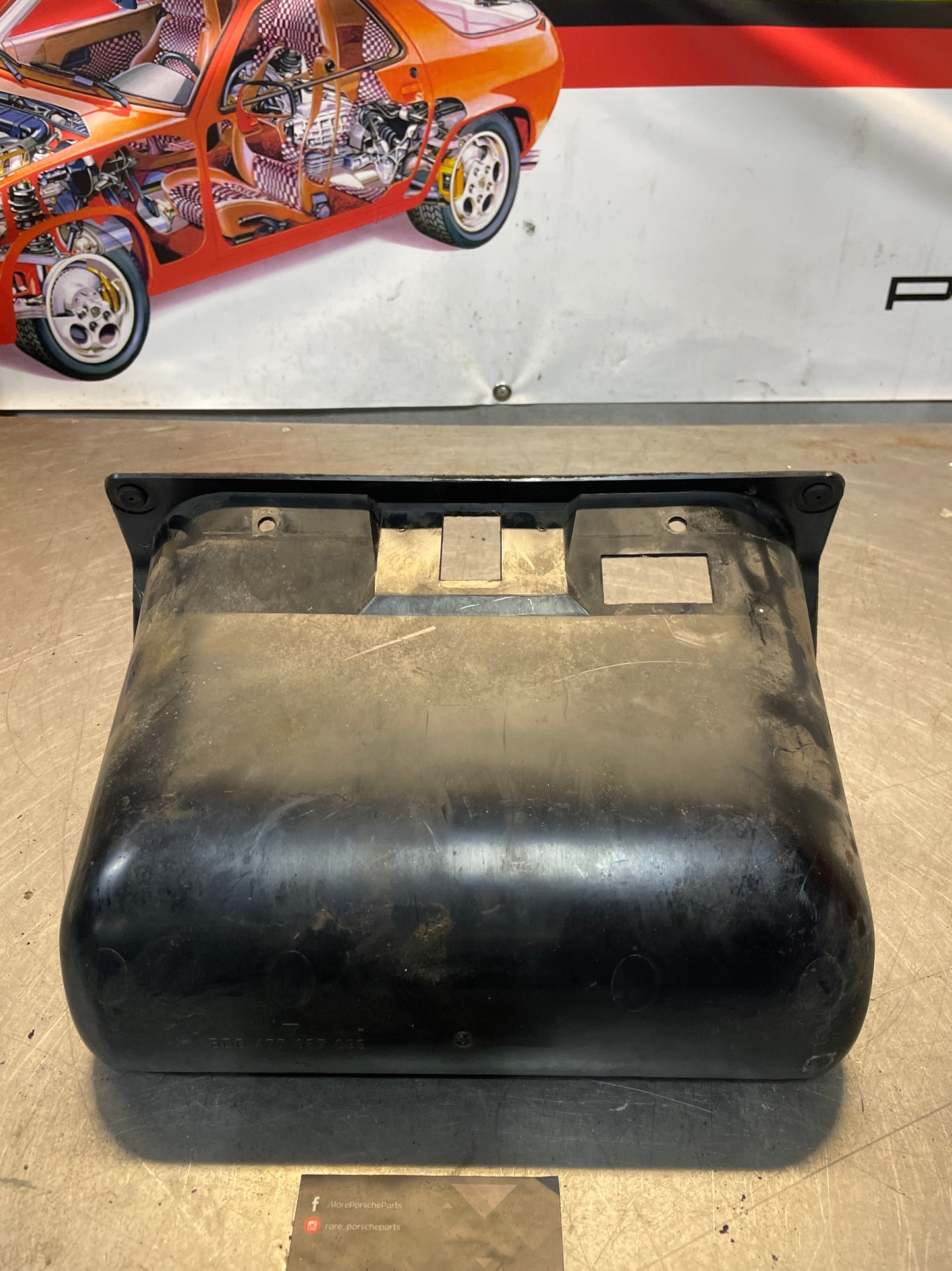 Porsche 924 glovebox, Black used 477857095