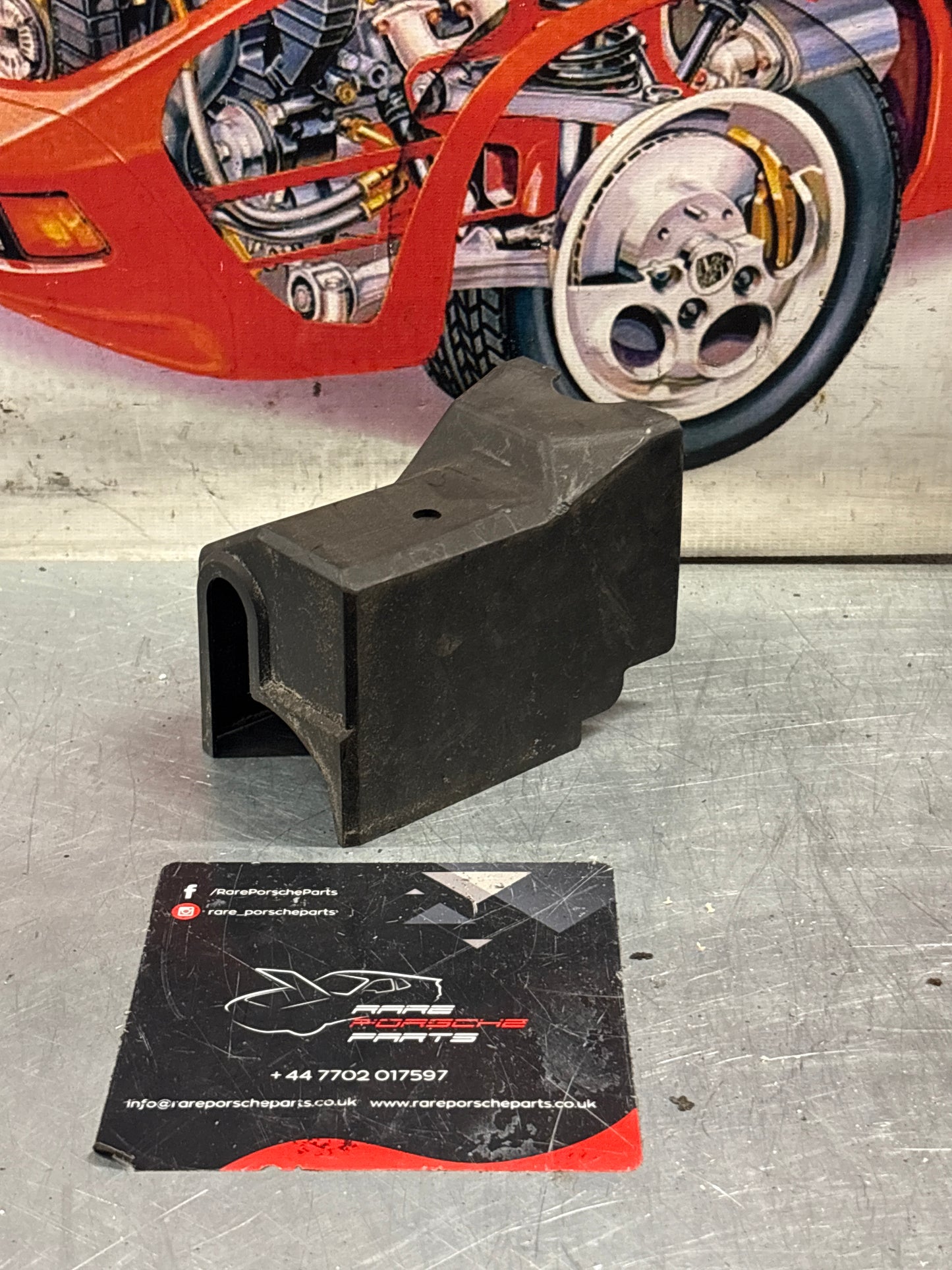 Porsche 928/944/968 ABS pump cover, used 92835596001