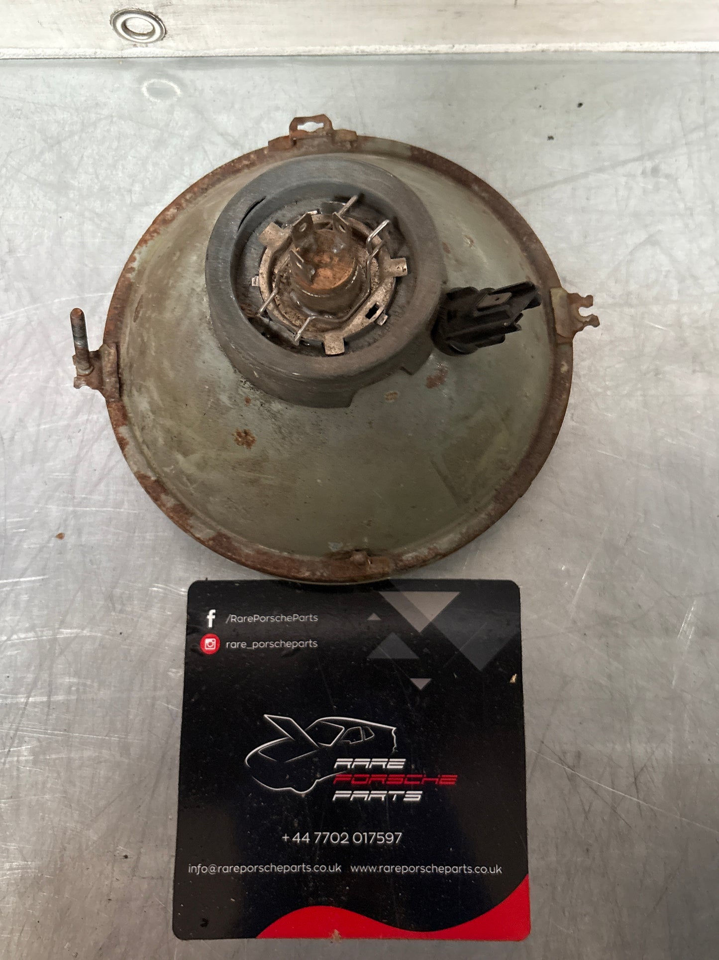 Porsche 924 / 944 Bosch H4 headlight, used 477941771 / 1305603018