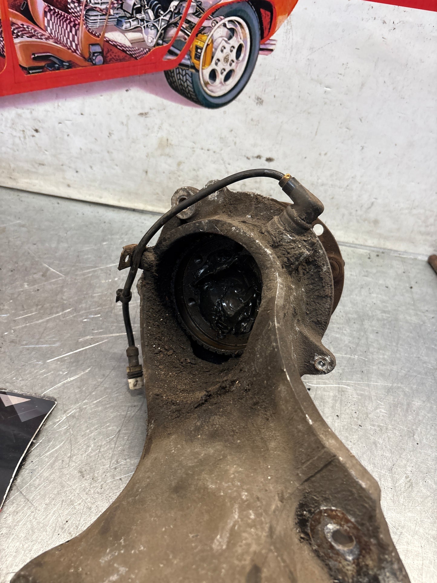 Porsche 944 alloy rear left trailing arm, used 95133151305 / 9513315134R used, with hubs