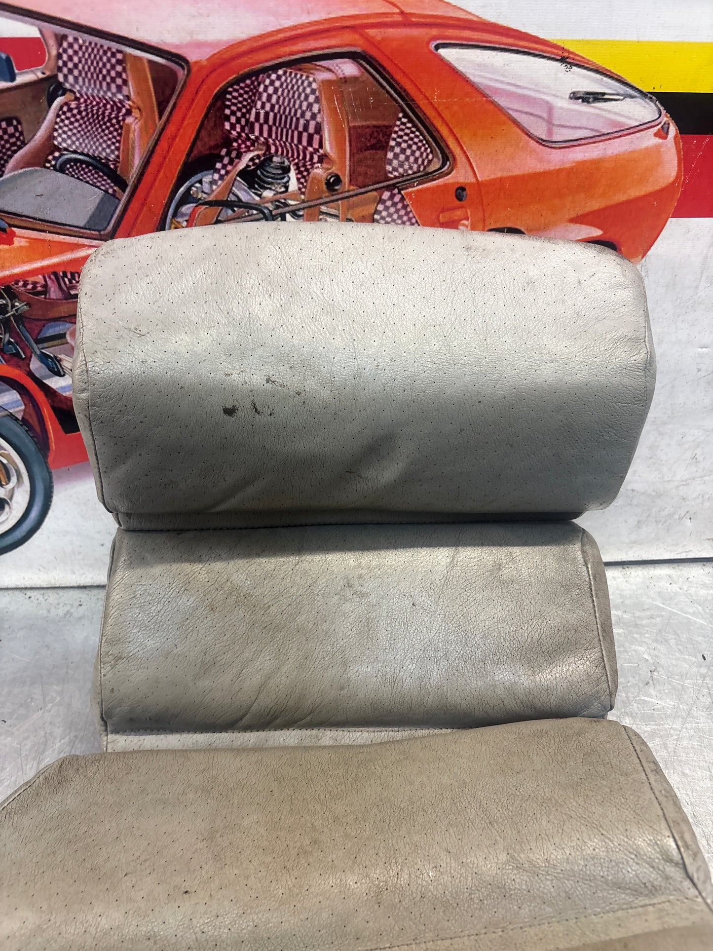 Porsche 928 rear right seat and center + upper cushion, used, grey 92852206051 / 92852208851 / 92852204650
