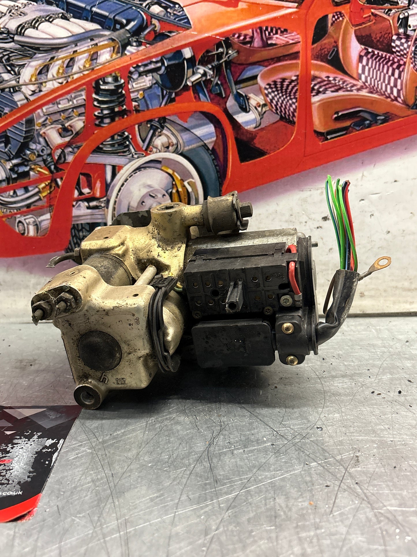 Porsche 944 Turbo Bosch ABS pump, used 0265200038 / 95135511301