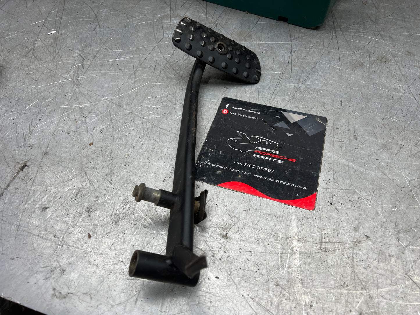 Porsche 928 brake pedal, used 92742350104