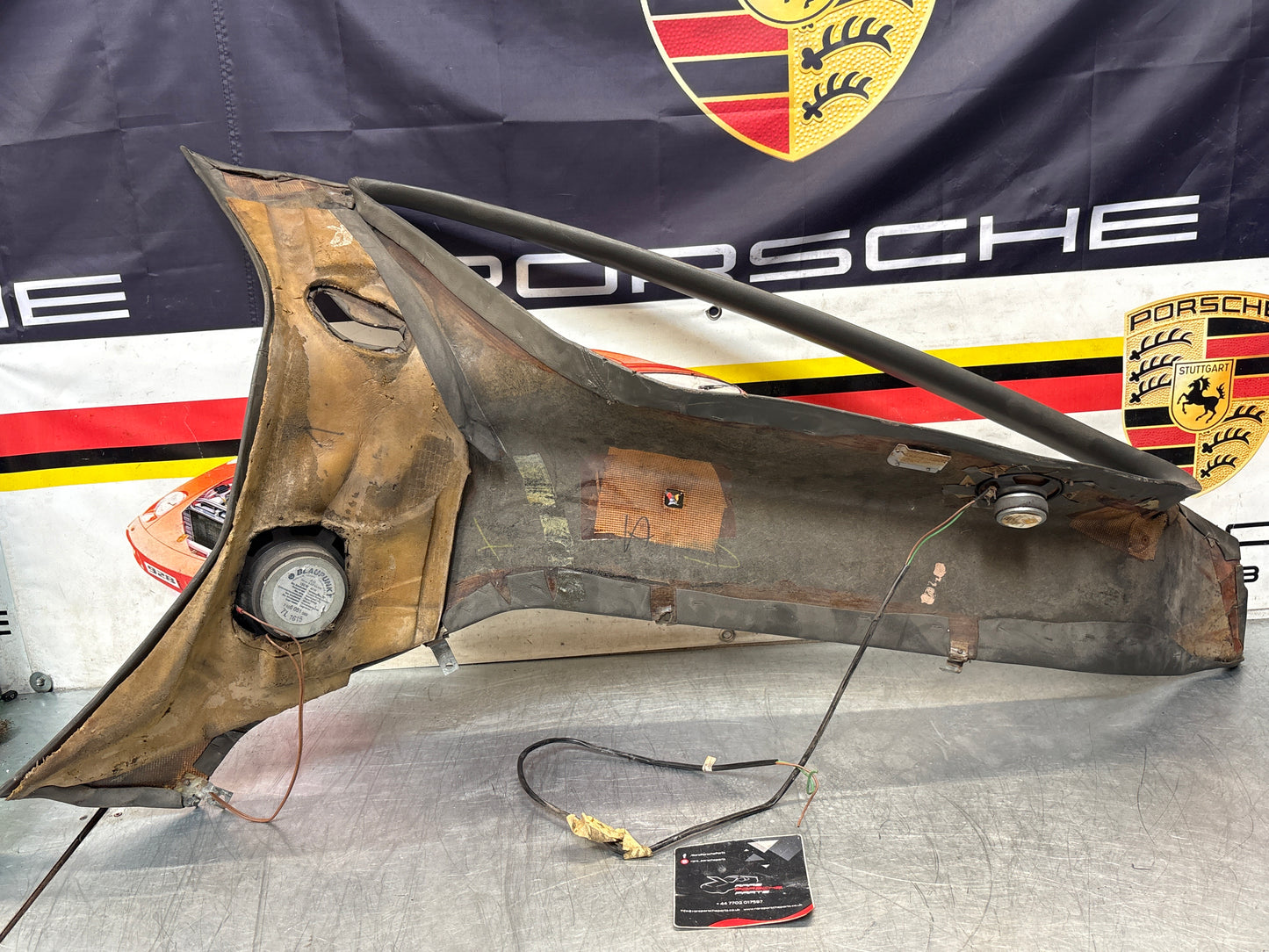 Porsche 928 left side lower side trim panel, grey used 92855502157