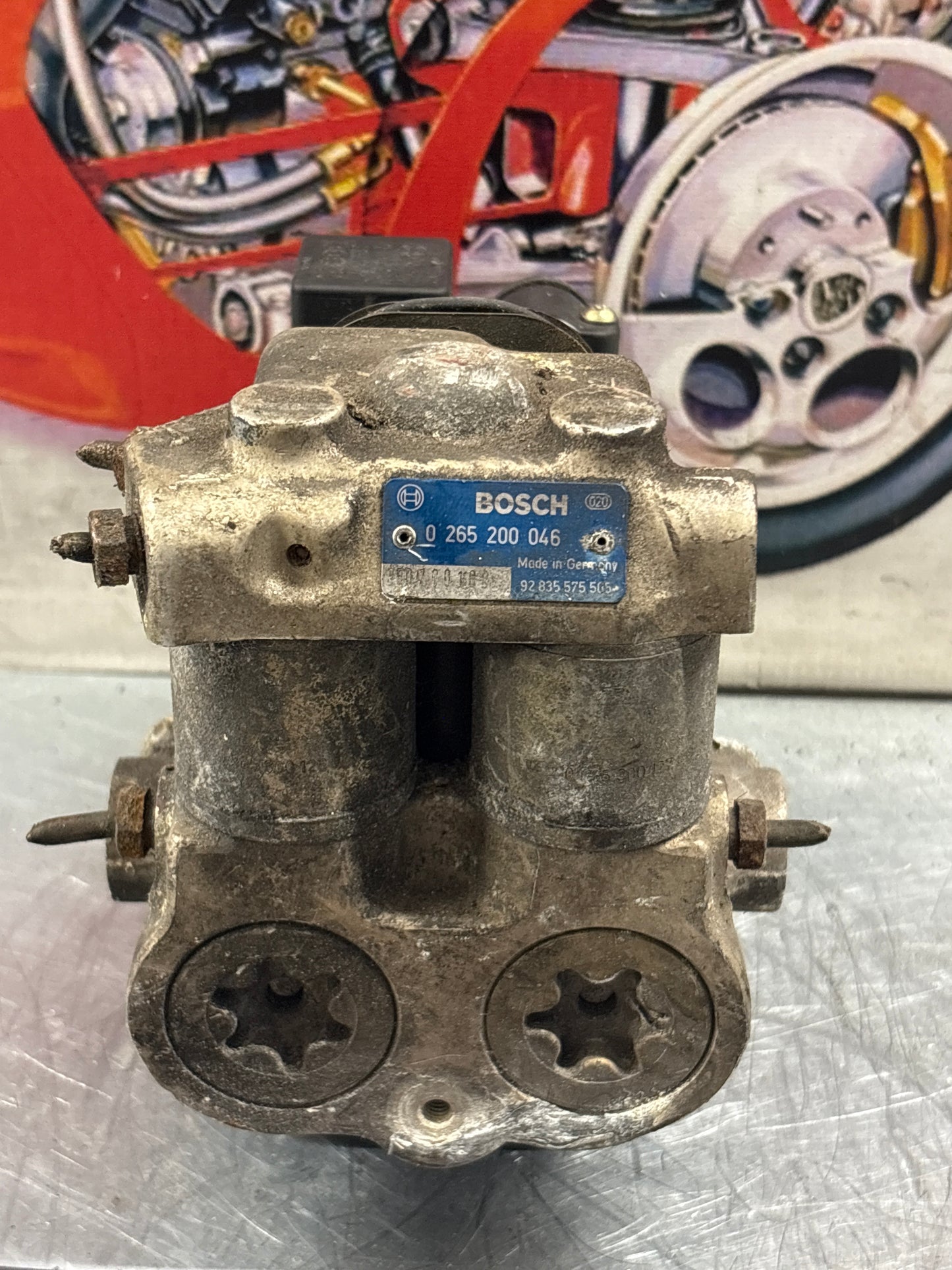 Porsche 928 S4 Bosch ABS pump, used 0265200046 / 92835575505