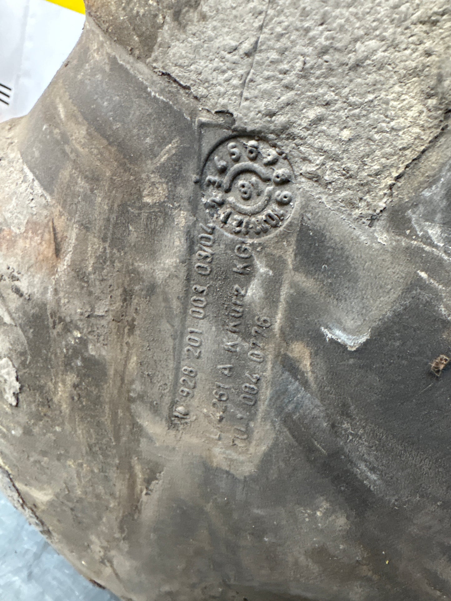 Porsche 928 fuel tank, used 92820100303/04