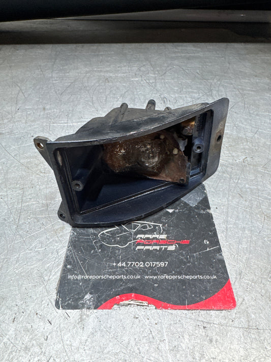 Porsche 924 O/S LH Front indicator unit, no lens. Spares or repairs 477953065A