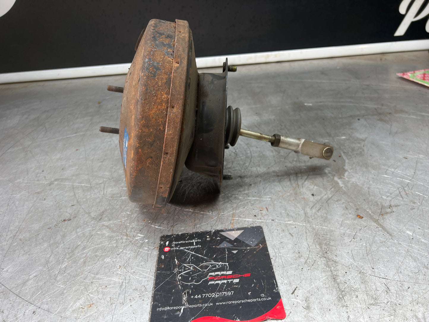 Porsche 944 brake booster, used 95135502703