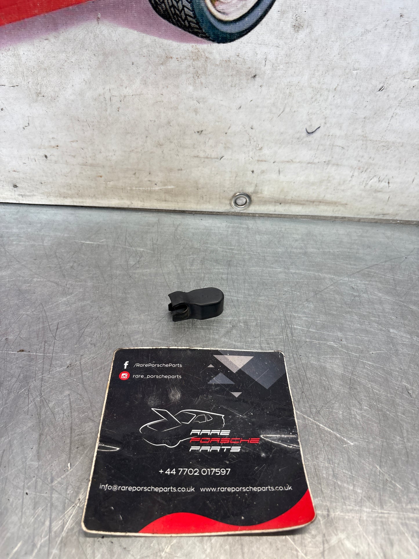 Porsche 911G / 928 wiper arm cover cap  92862862300