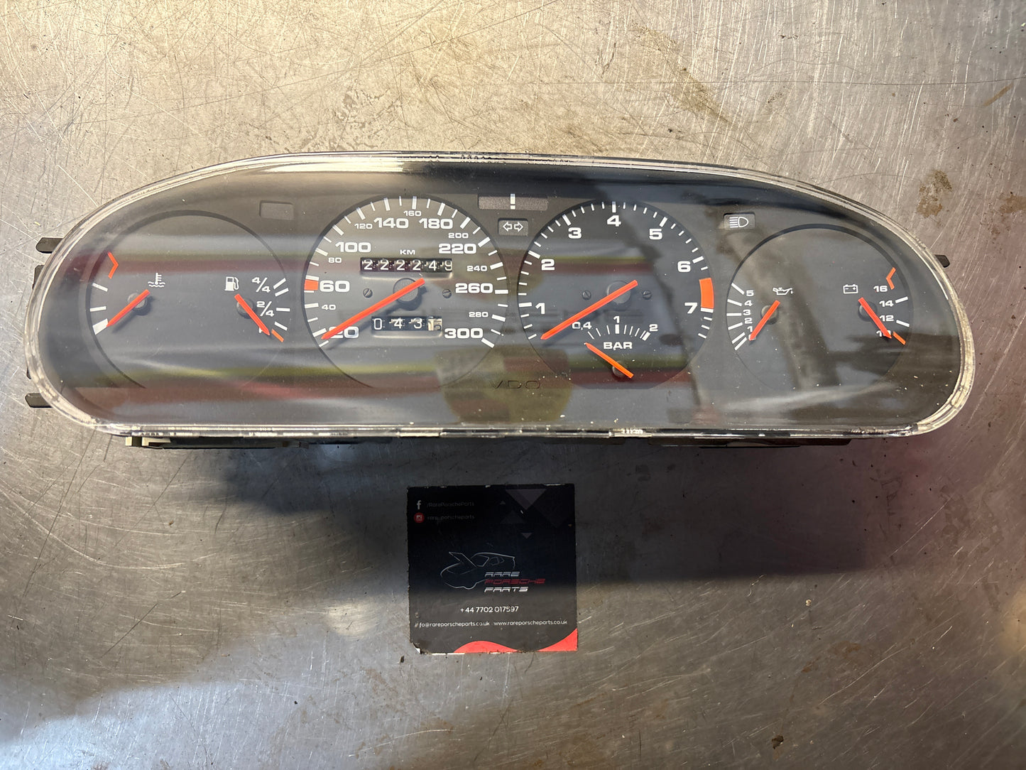Porsche 944 Turbo dash clock binnacle pod speedometer, 95164131118 used 222249 Km