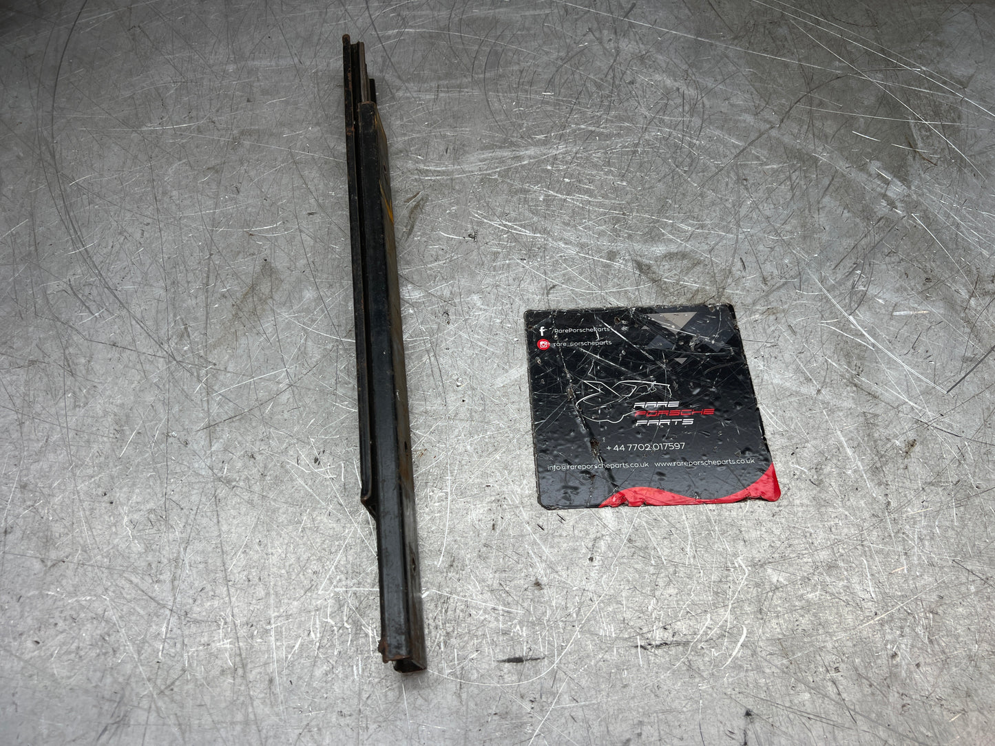 Porsche 924 944 911 seat runner 94452149100