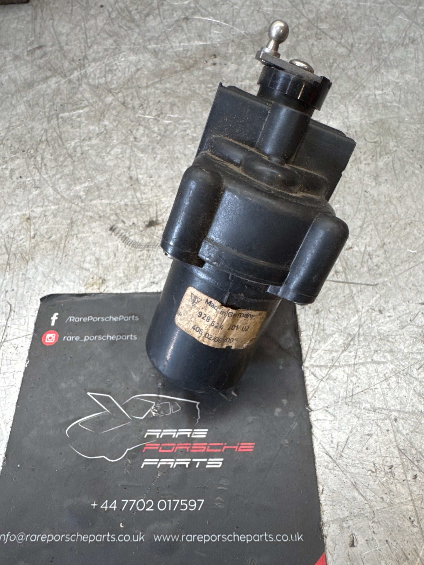 Porsche 928 Door Lock Motor actuator 92862440102 used