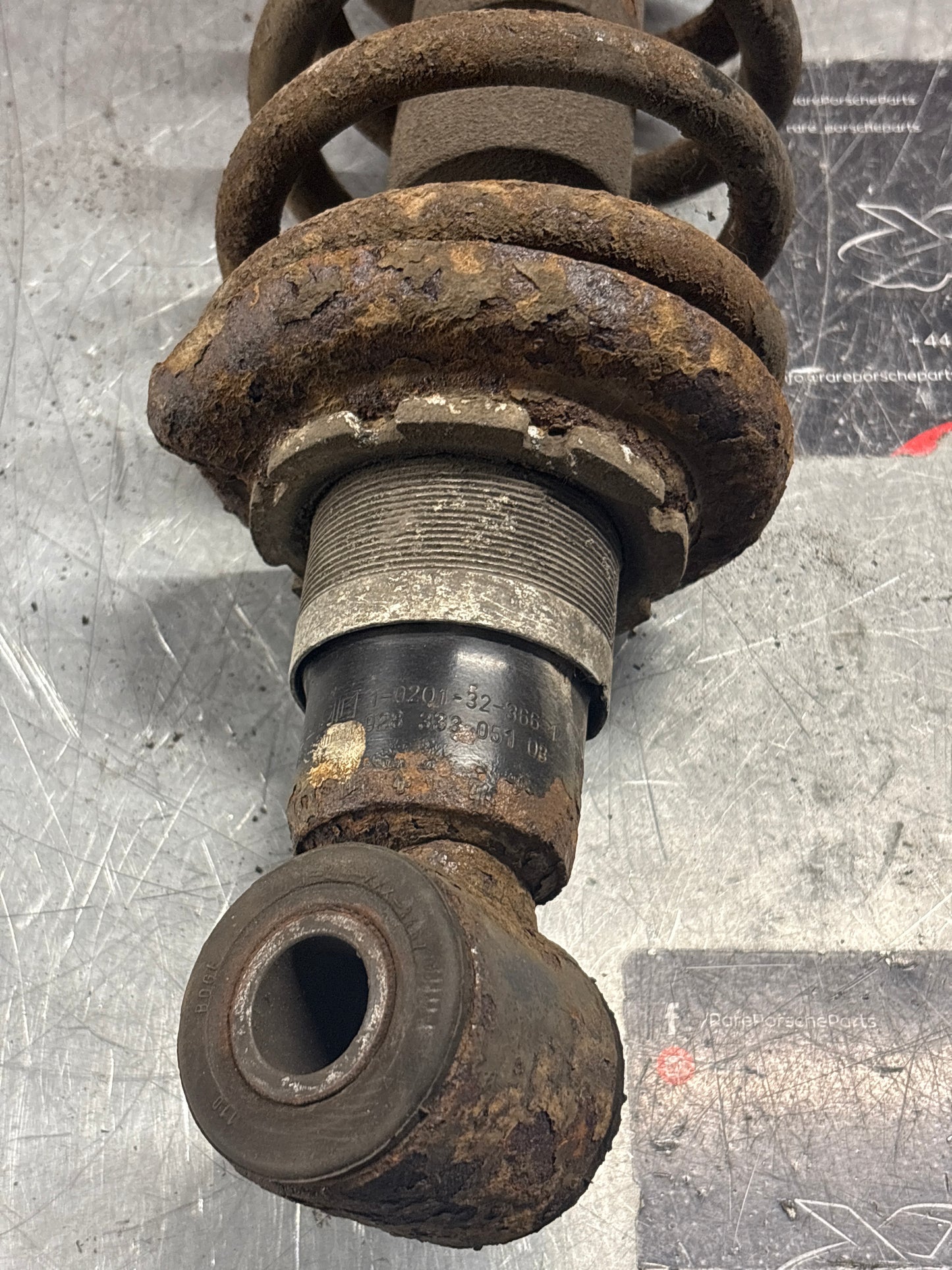 Porsche 928 rear shock absorber, used 92833305108