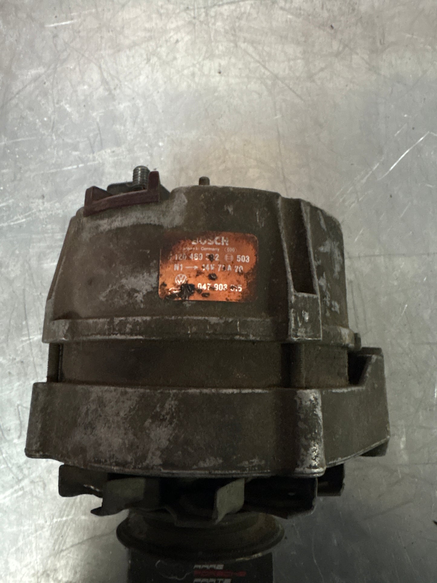 Porsche 924 Bosch alternator, 0120469502 / 047903015 used