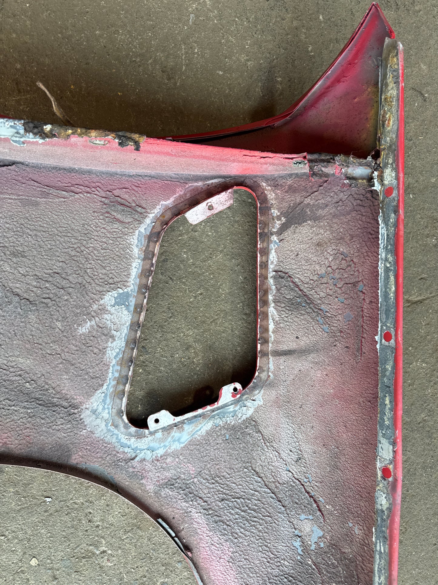 Porsche 924 modified front wings, good condition, solid. Pair, used.