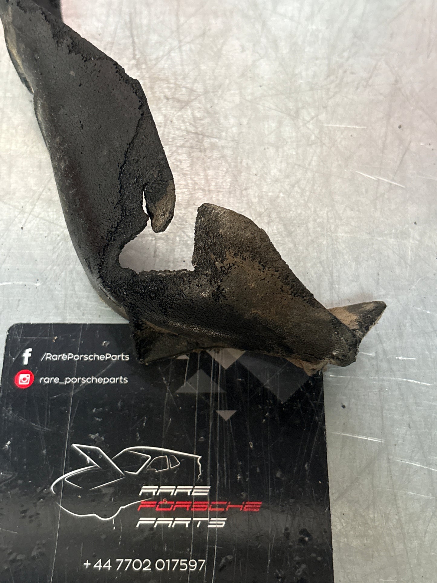 Porsche 928 control arm rubber spoiler right, used, 92834139003