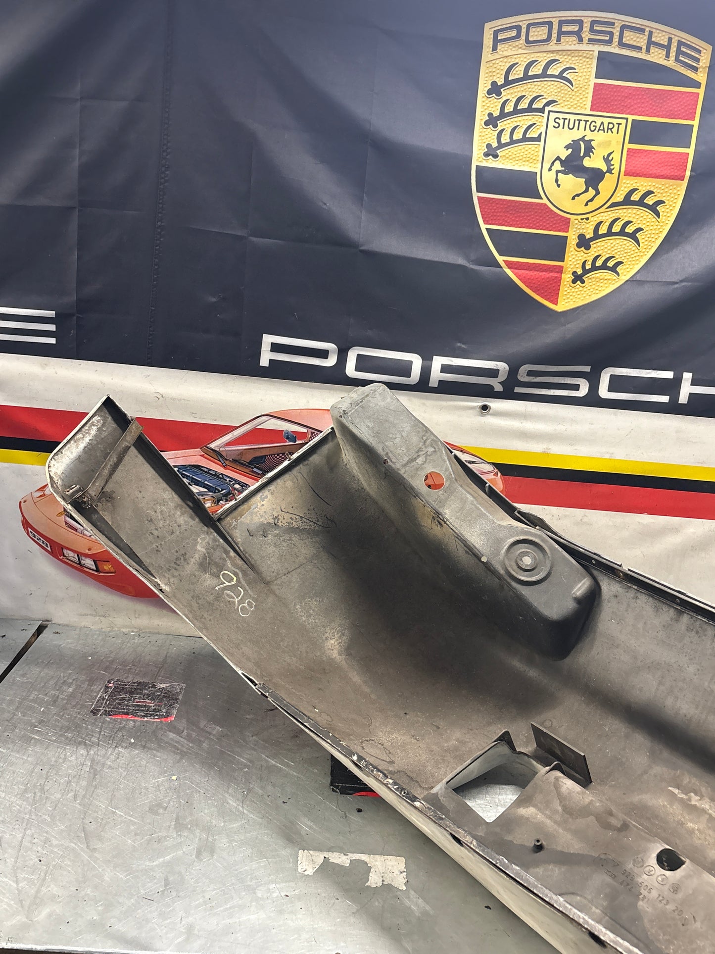Porsche 928 S/S4 rear bumper, used 92850512320