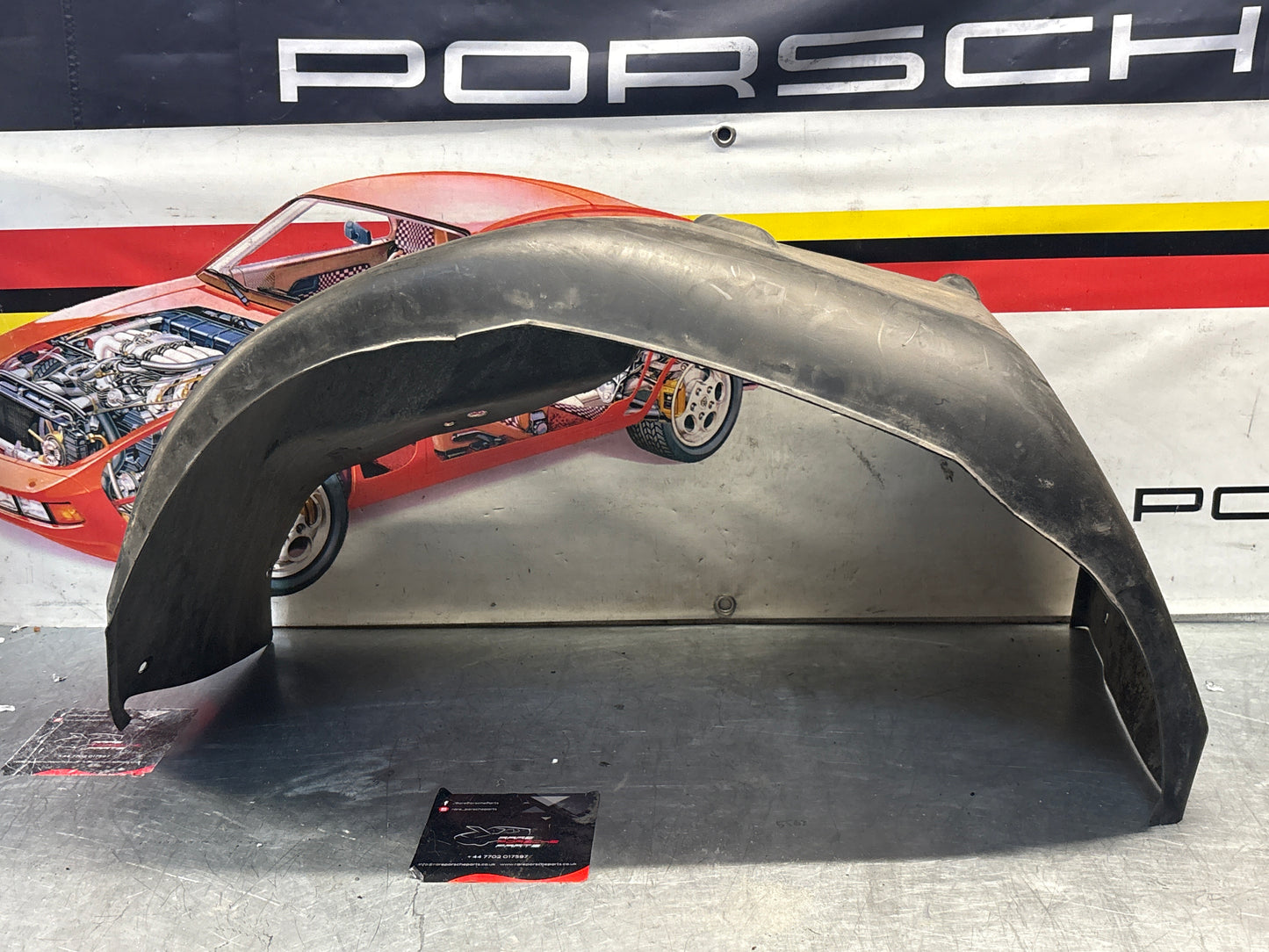Porsche 928 wheel arch liner  Right 92850438205 Used