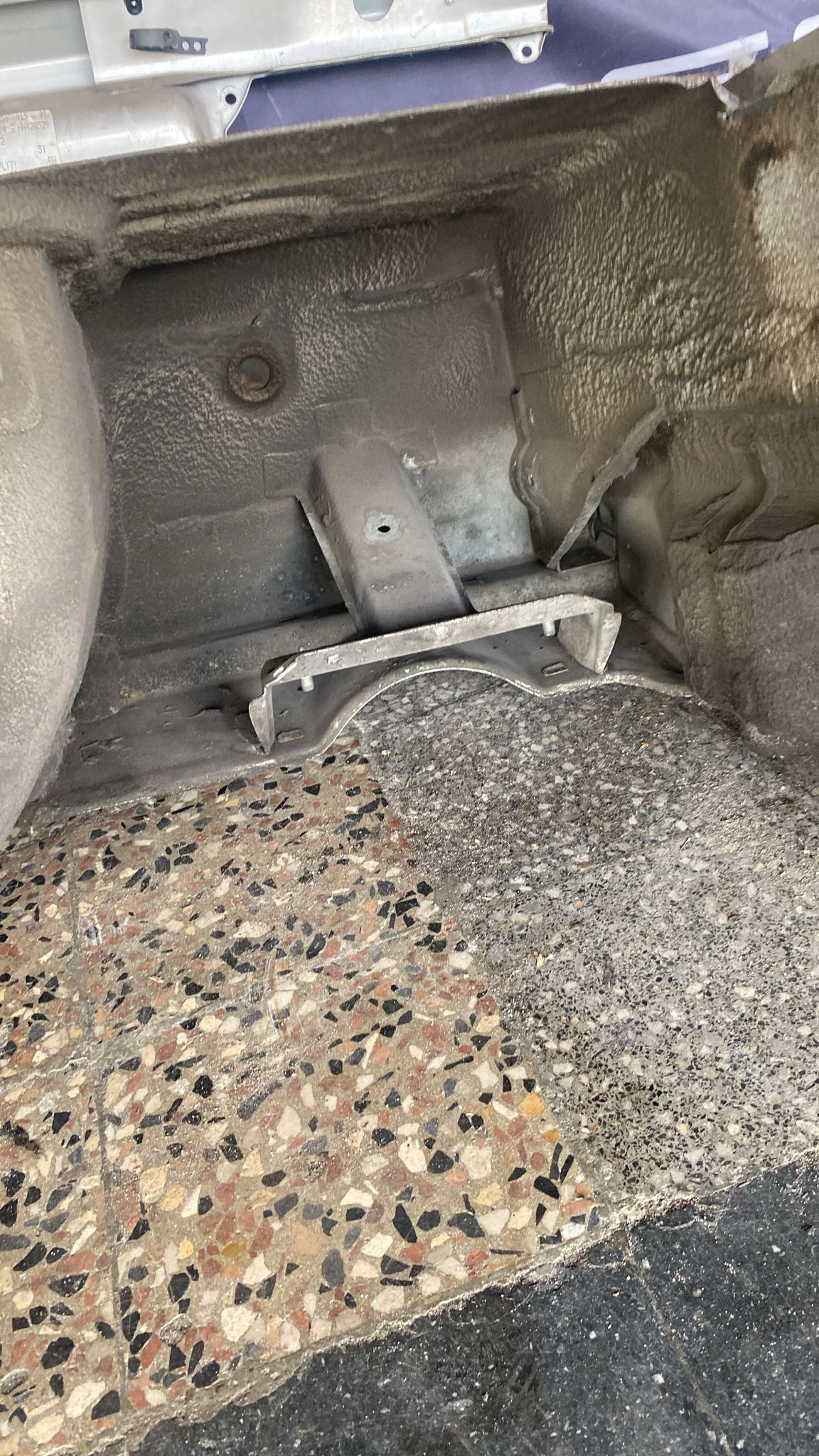 Porsche 944 complete rear cut used, 94450303701