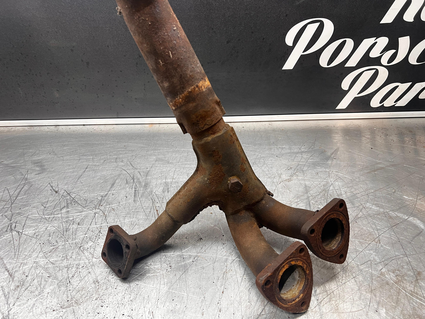 Porsche 944 Turbo exhaust cross over pipe 95111109615 spares or repair