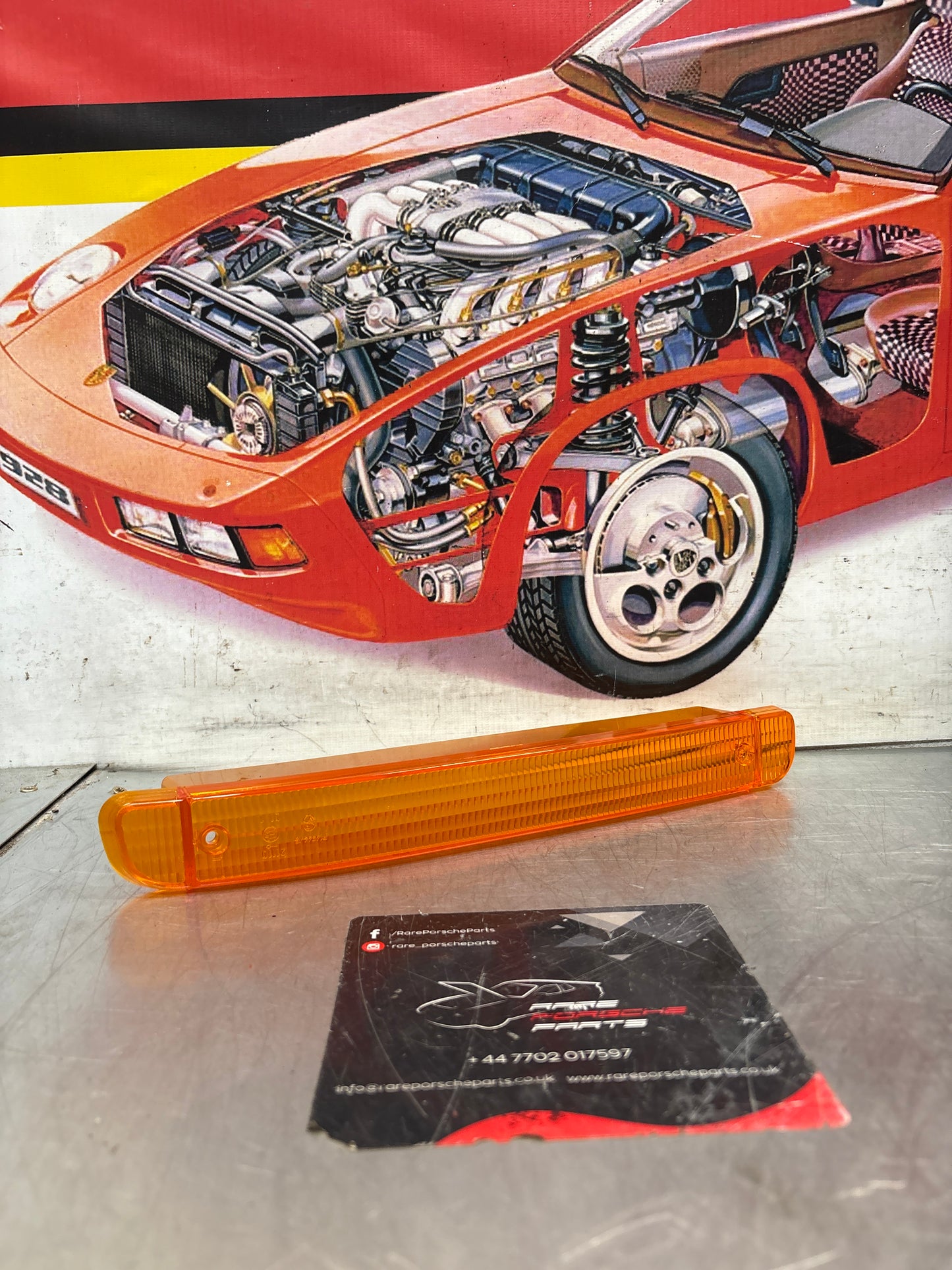 Porsche 944 S2 / Turbo left hand indicator lens Bosch 95163116101 new