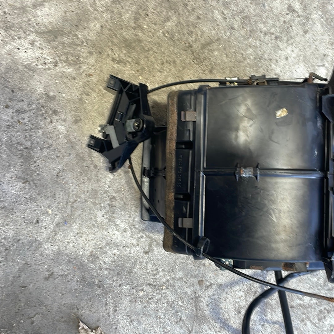 thumbnail image 2 of TOM AUTO PARTS Heater Fan Switch For Porsche 924/944 & VW Cabrio/Corrado (321959511A) 2 of 3