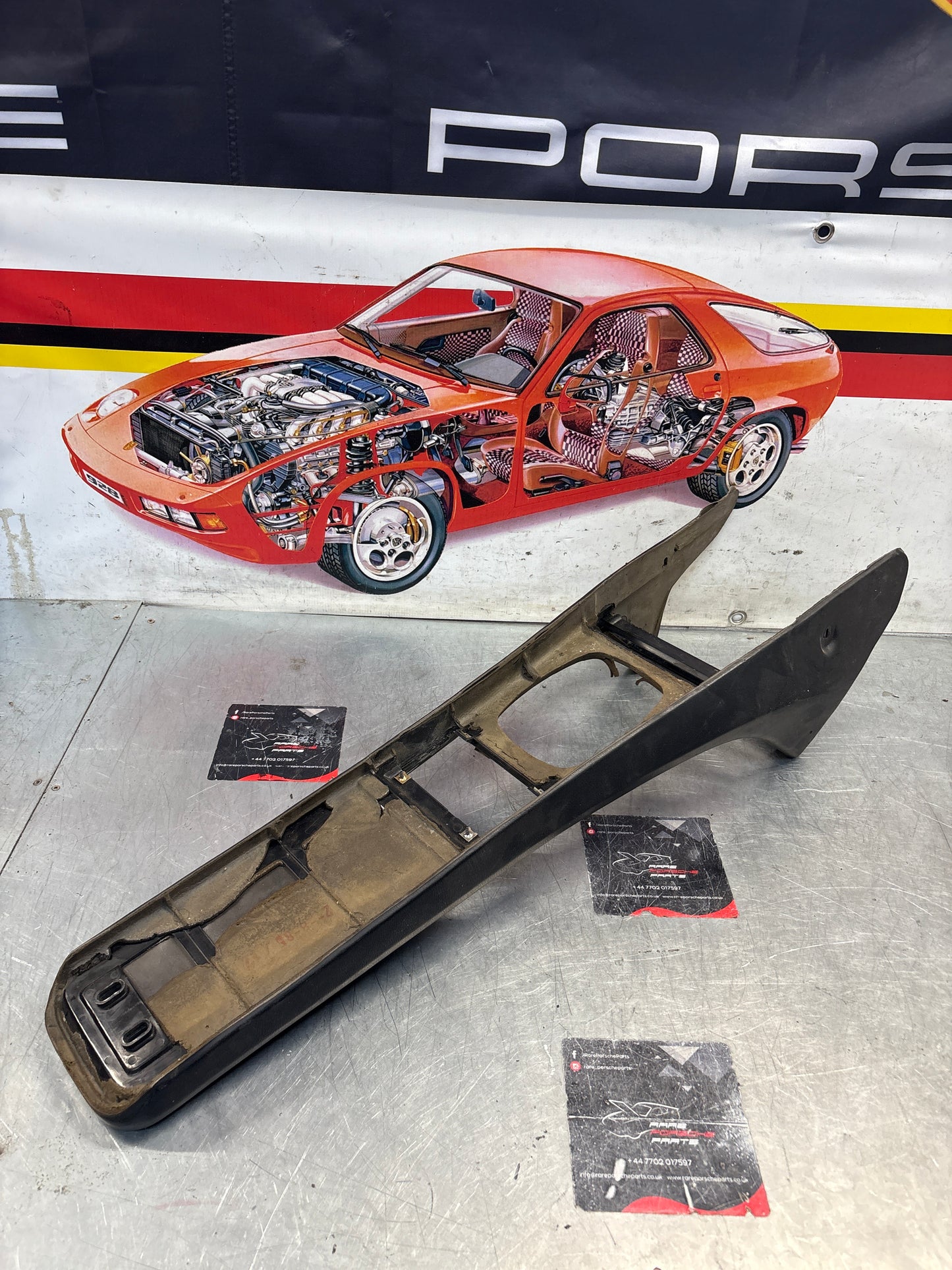 Porsche 944 centre console black 94455205100 used