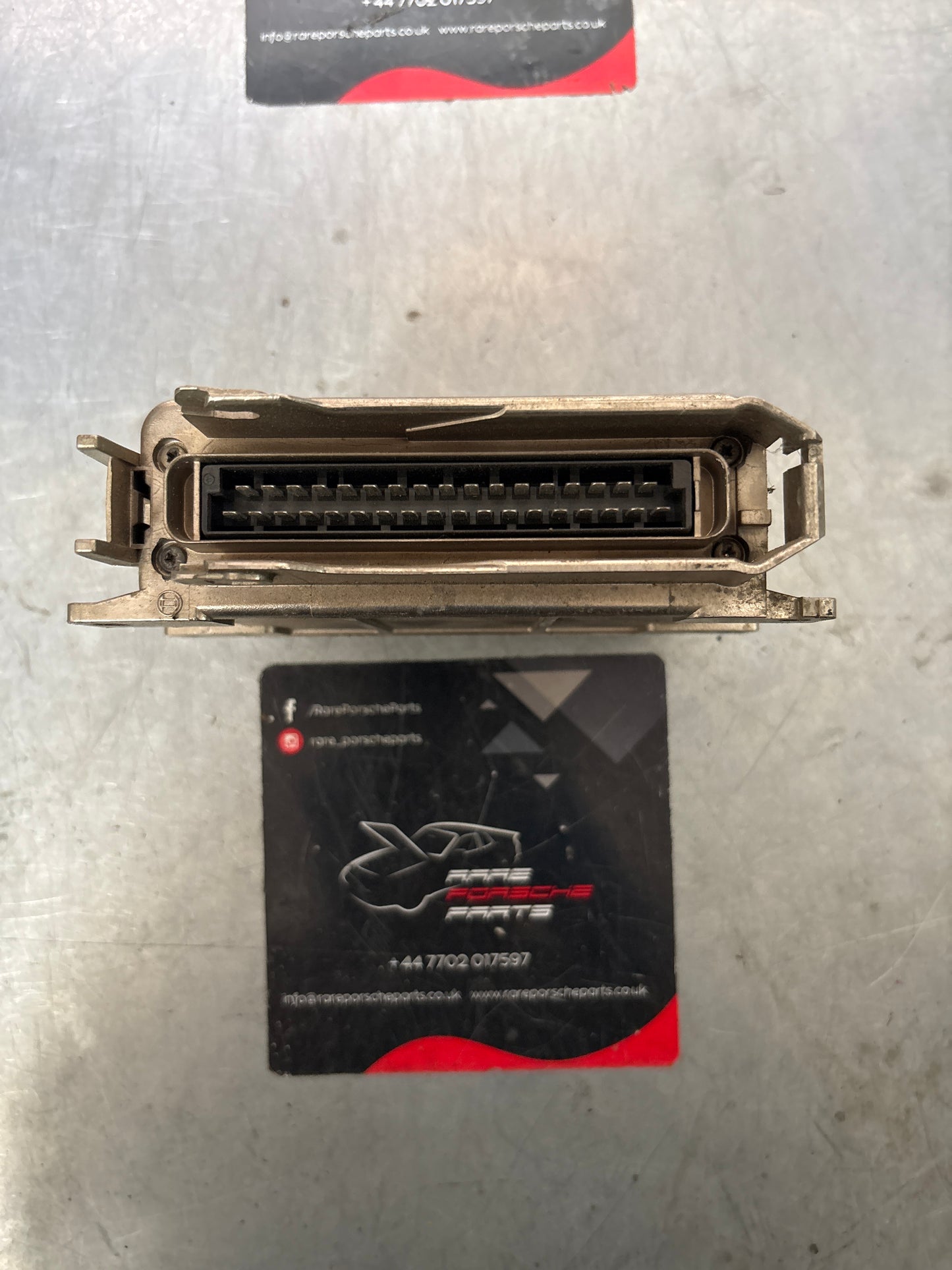 Porsche 928 ignition control unit, used 92861812411 / 0227400035