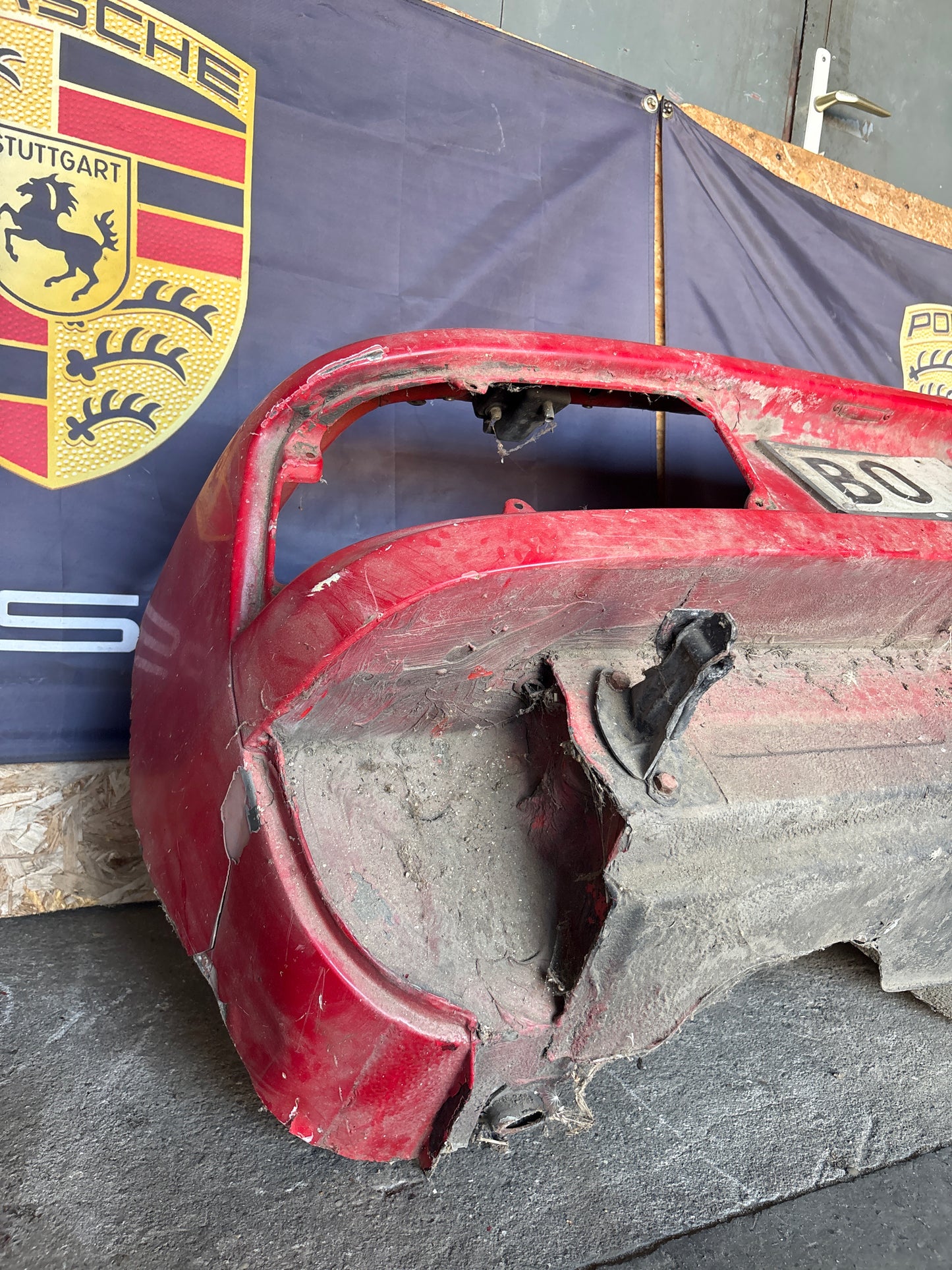 Porsche 924 rear end cut 94450303701, used