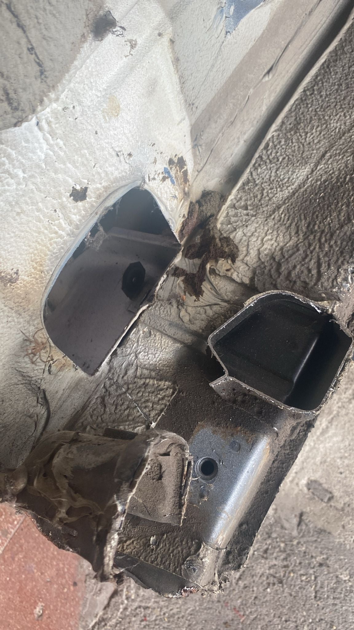 Porsche 944 Right side cut, rear fender 94450390403,