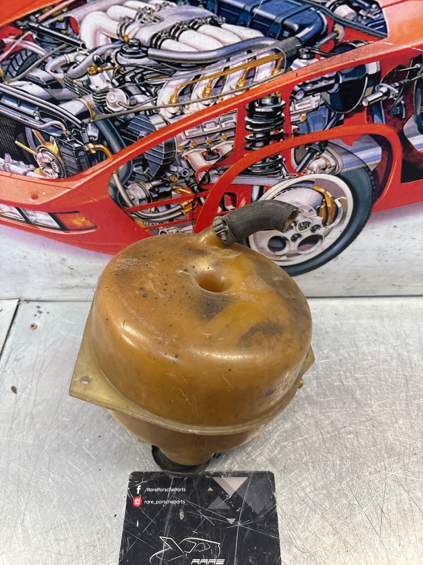 Porsche 928 coolant radiator expansion tank reservoir 92810625602, used