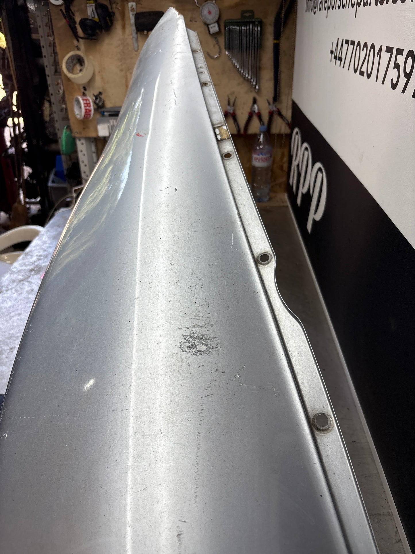 Porsche 968 front right wing, used