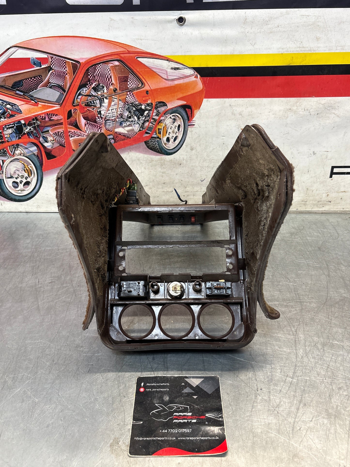 Porsche 924 944 centre console brown with black carpet one switch hole 477857969 / 477857951 used