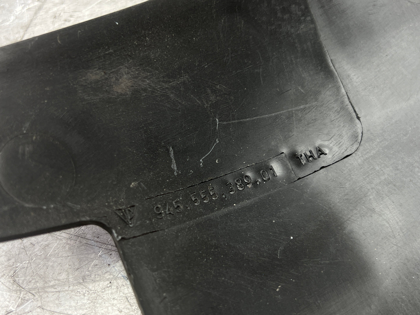 Porsche 944 S2/Turbo targa roof motor cover 94555538901