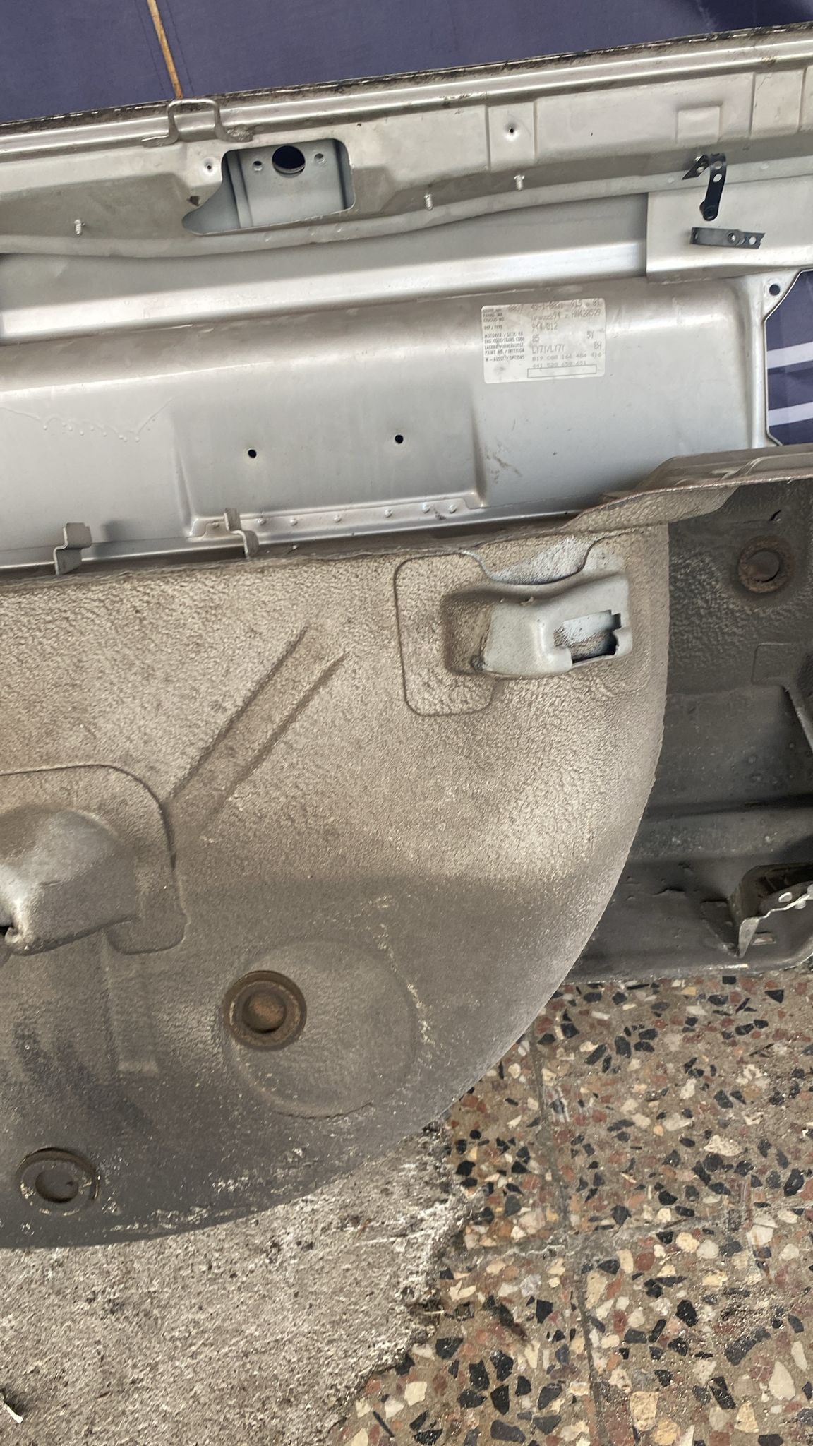 Porsche 944 complete rear cut used, 94450303701