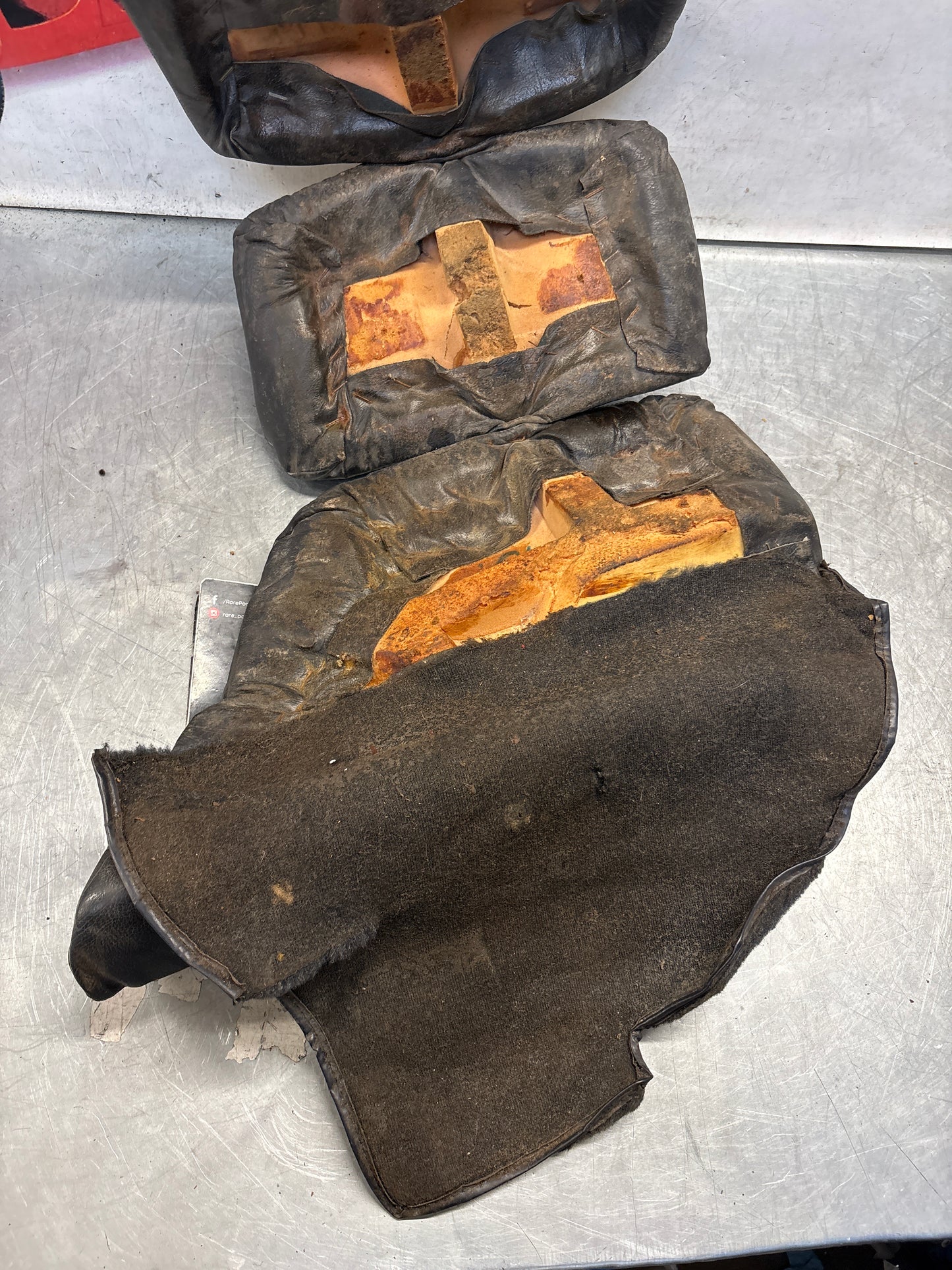 Porsche 928 rear left seat and center + upper cushion, used, black 92852205951 / 92852208751 / 92852204550