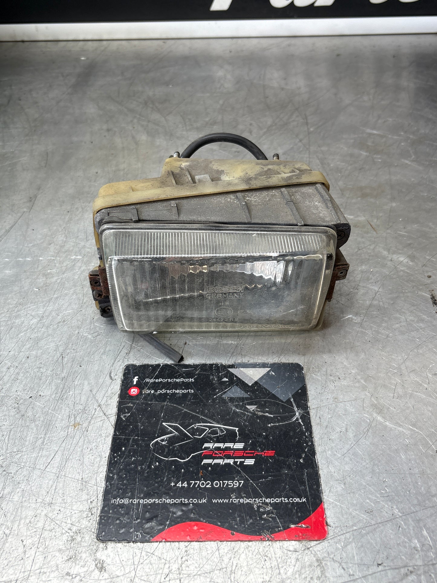 Porsche 928 Bosch headlight high beam, right 0306403002 / 92863141400