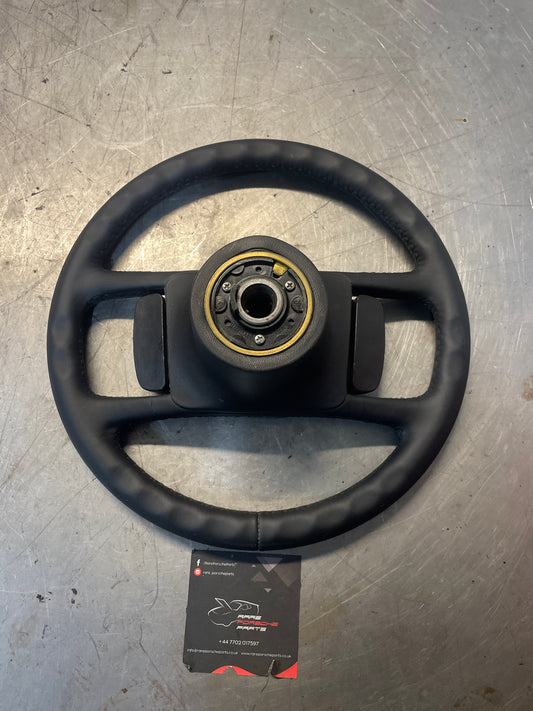 Porsche 944/924 Steering wheel, refurbished 19mm tube 477419091G /H