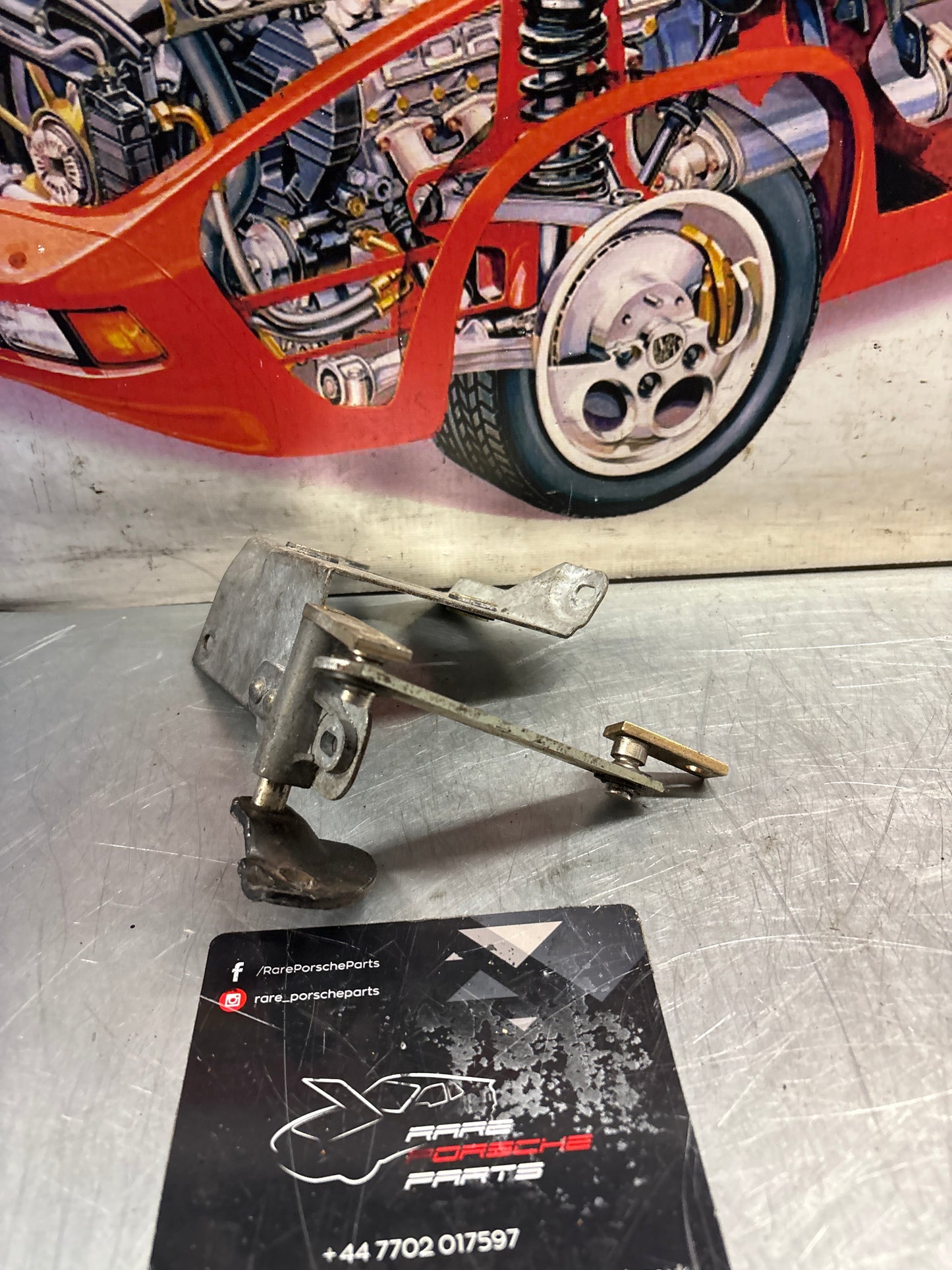 Porsche 928 rear wiper motor bracket, used 92862807103