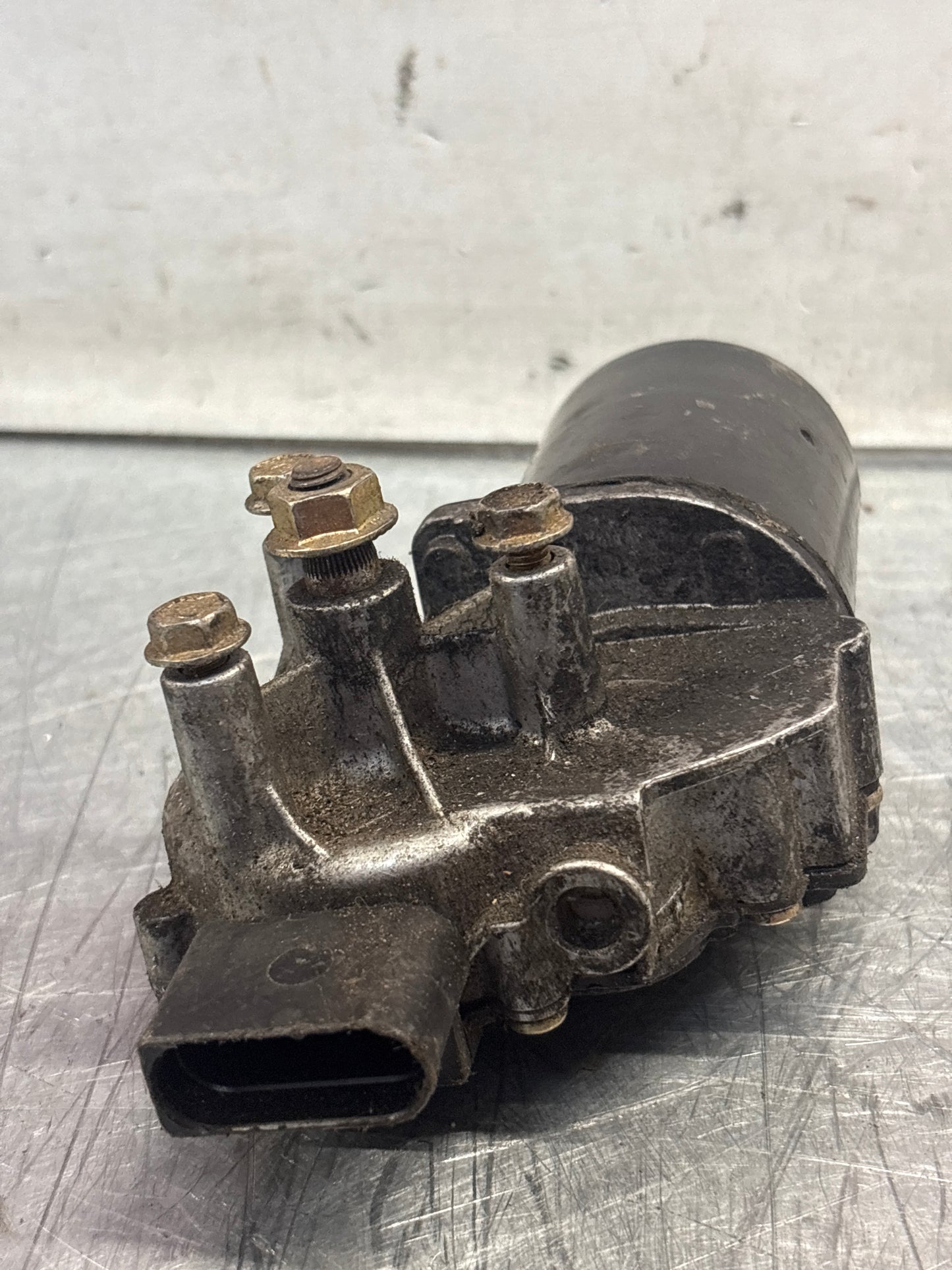 Porsche 911 964 wiper motor, used 0130821797