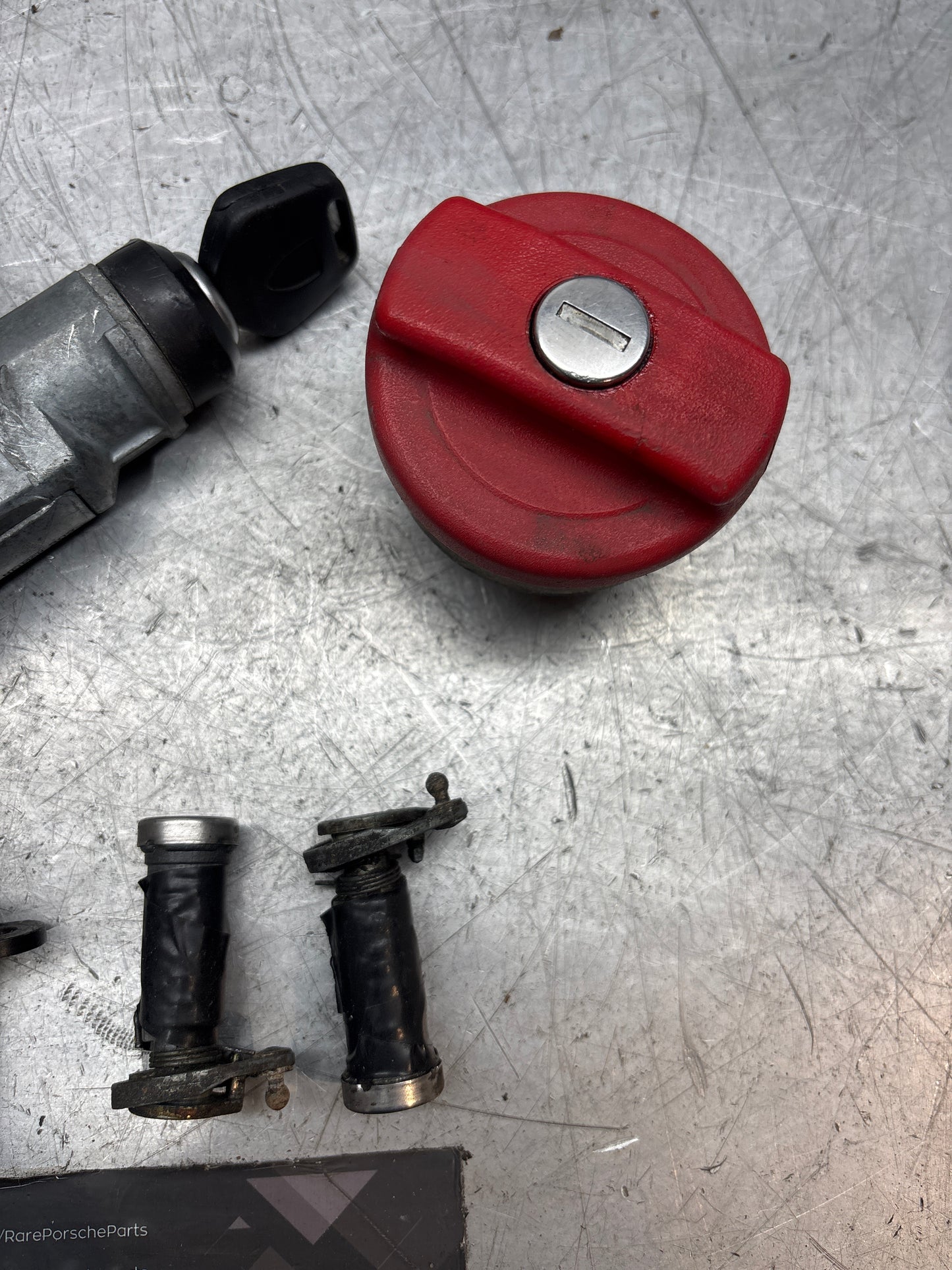 Porsche 924 944 complete lock set, 1 key, 171905851