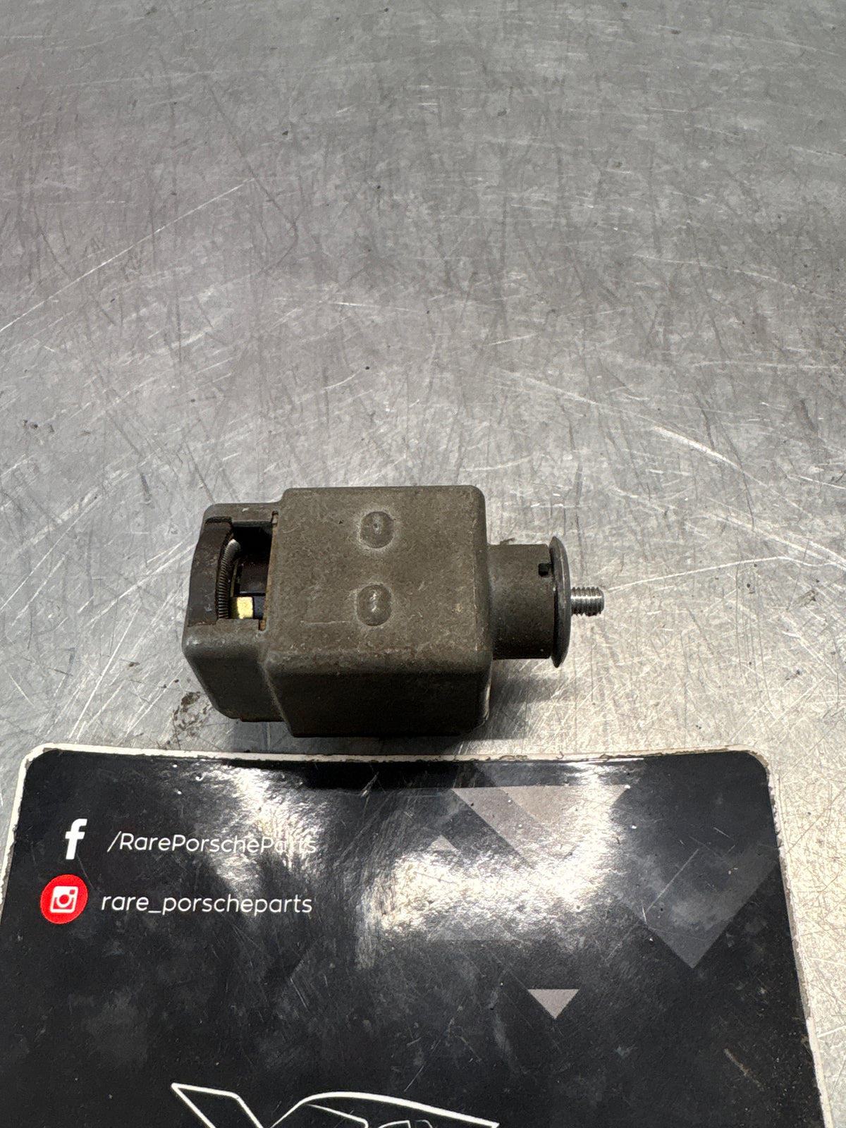 Porsche 914 headlight switch, used 91461341415